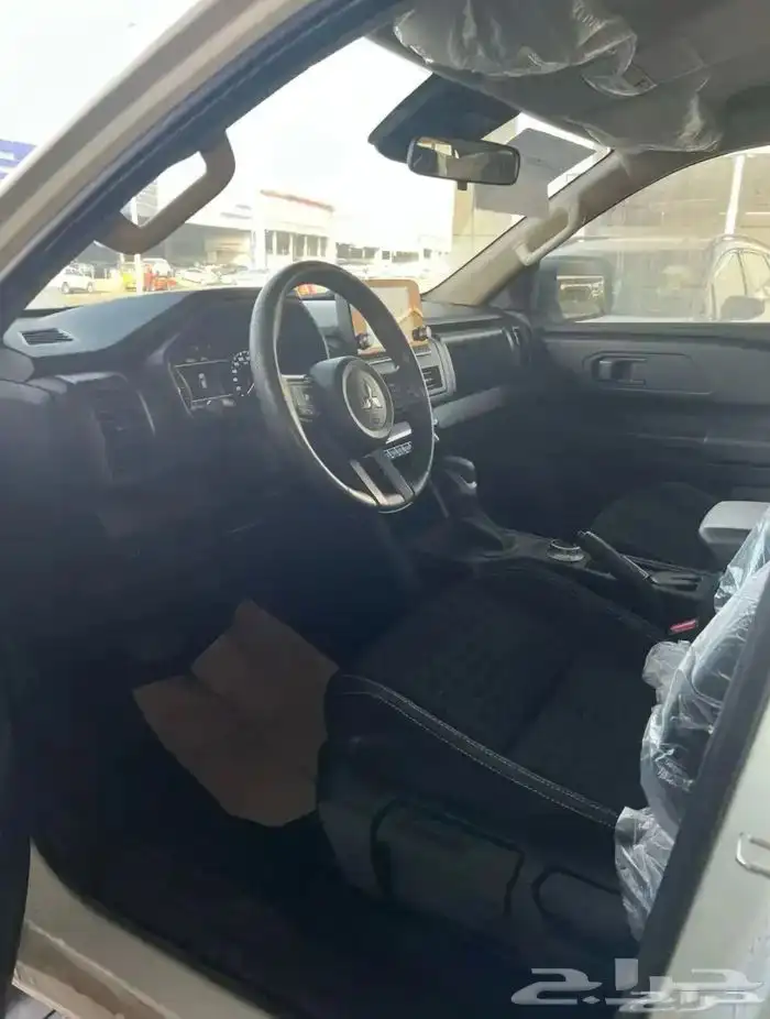 متسوبيشي L200 نص فل جنط 18 2024 8