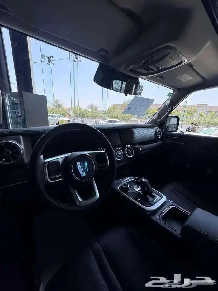 تانك 300 الان لدى سفنز بسعر حصري لايكرر 3