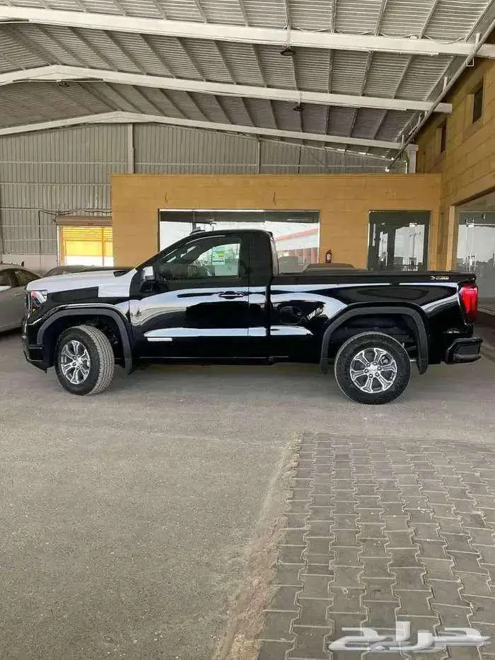 جي ام سي سيرا ألفيشن أسود 2025 متوفر لدى الحسن 1