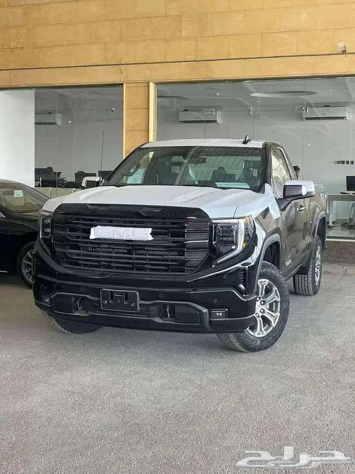 جي ام سي سيرا ألفيشن أسود 2025 متوفر لدى الحسن 0