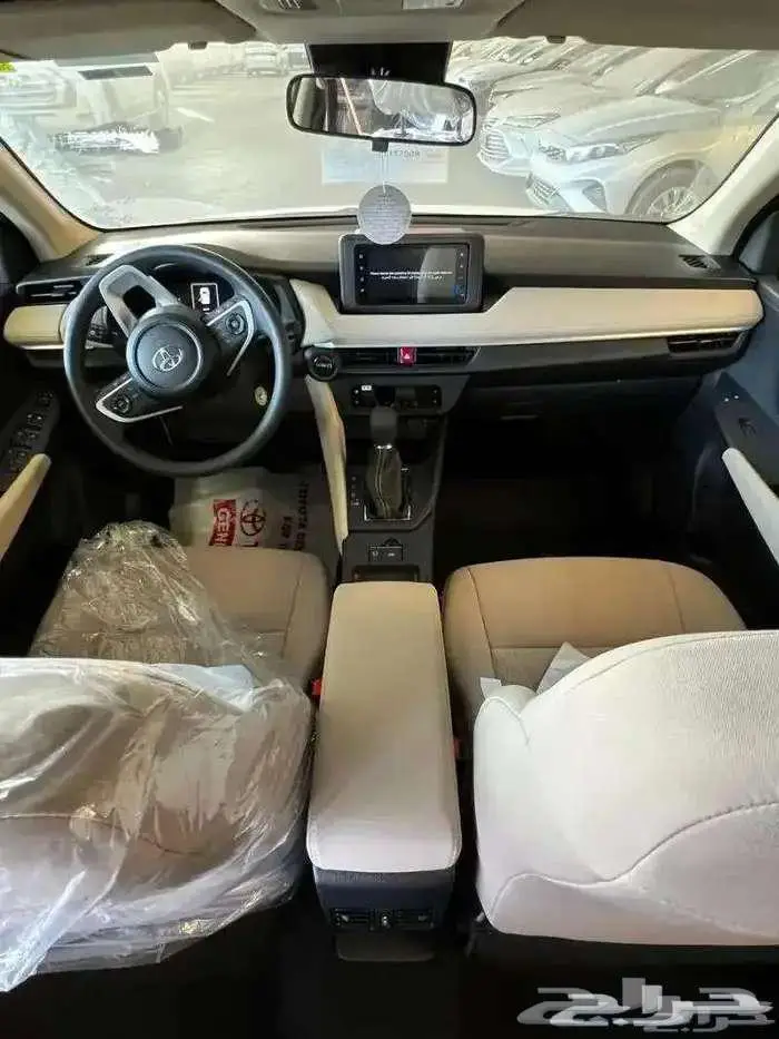 تويوتا يارس Y plus نص فل 2026 متوفر لدى الحسن 5