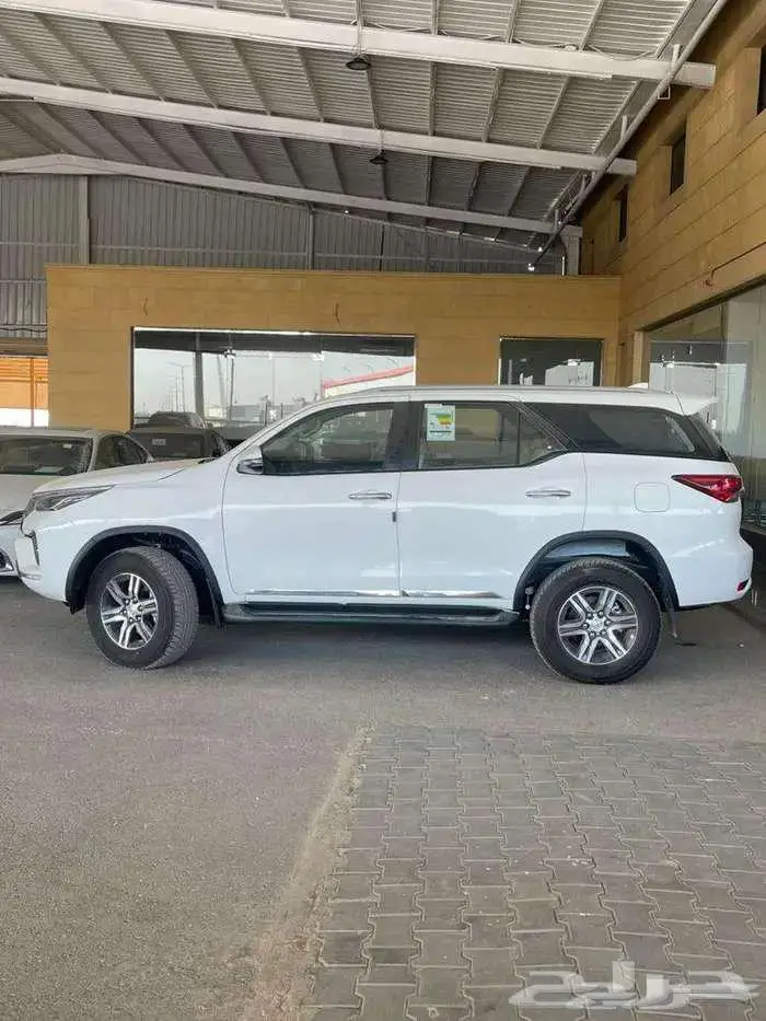 تويوتا فورتشنر VX1 بنزين خليجي 2025 متوفر لدى الحسن 1