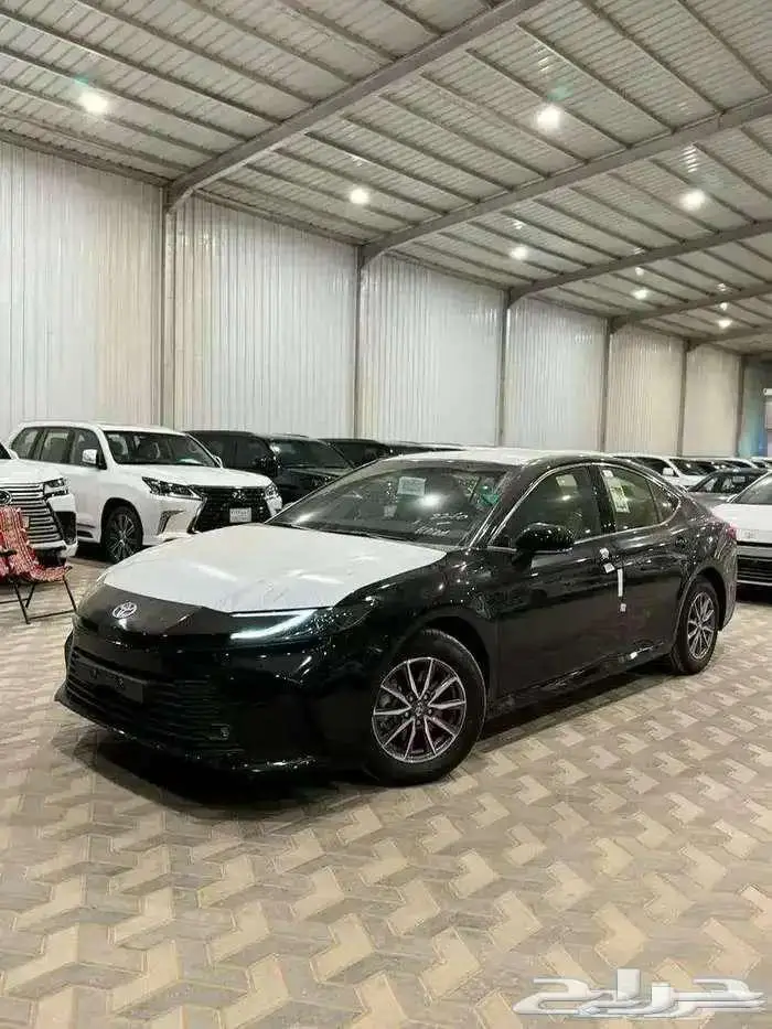 تويوتا كامري ستندر اصفار 2025 2