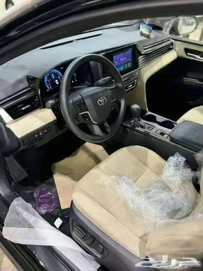 تويوتا كامري ستندر اصفار 2025 7