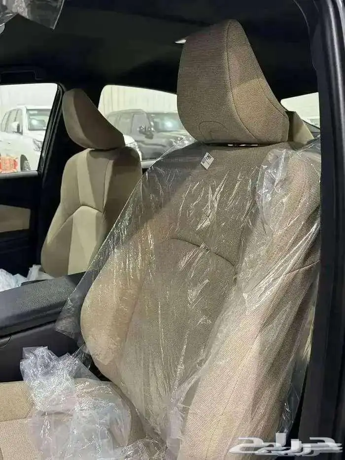 تويوتا كامري ستندر اصفار 2025 8