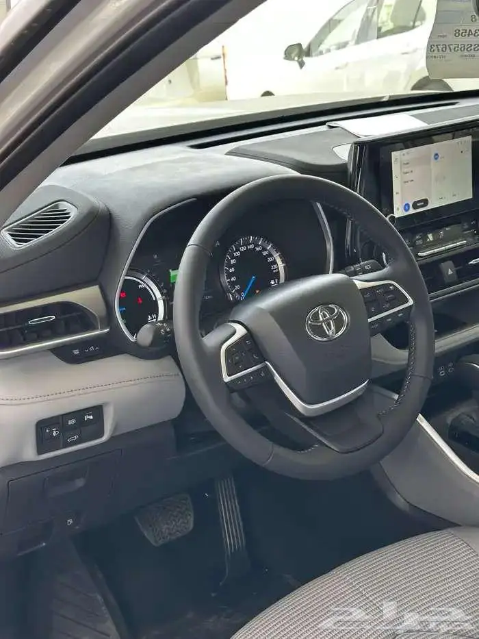 تويوتا هايلاندر GLE 2025 5