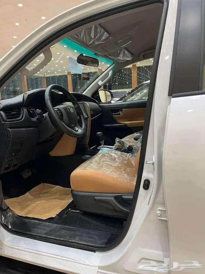 تويوتا فورتشنر GX2 بنزين V4 بدون دبل 6