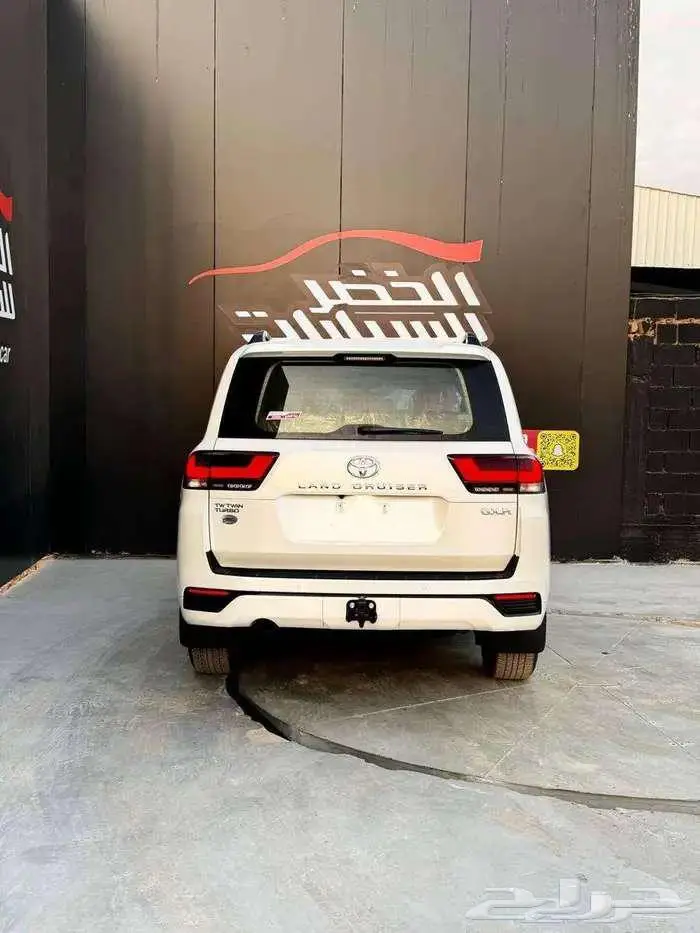 لاند كروزر ال 2 بنزين 2025 لدي الخضر -فرع الجملة 9