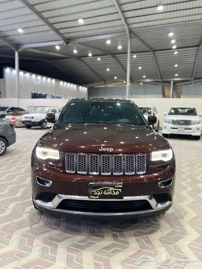جيب شيروكي جراند 2015 فل كامل سعودي ماشي 139 الف 0
