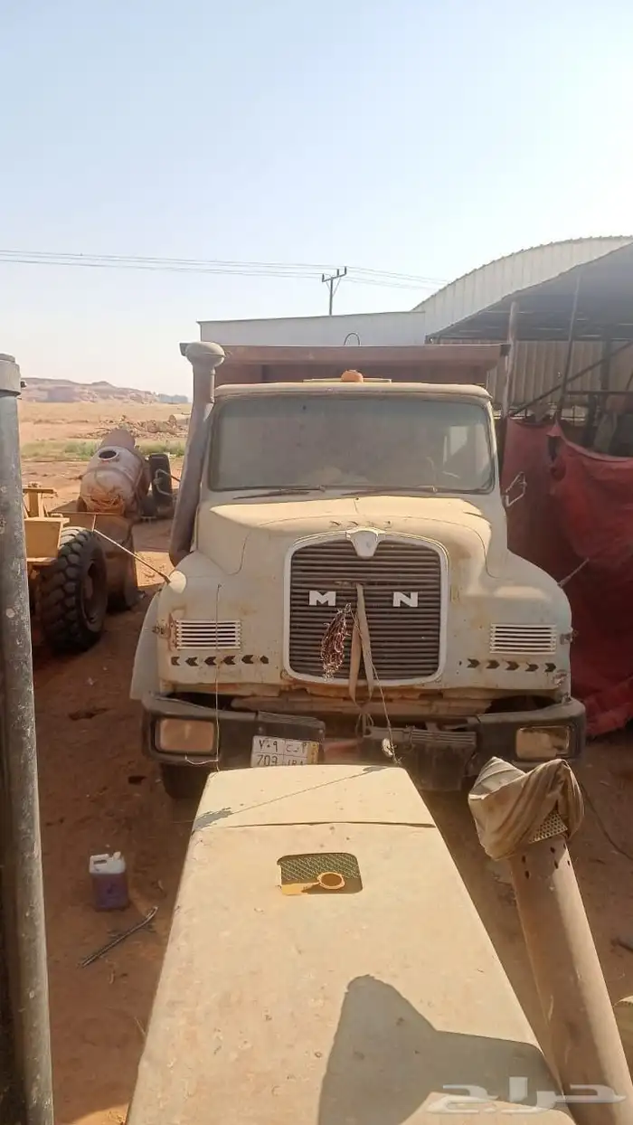 قلاب مان وخزانات ديزل للبيع للمعاينة تواصل واتس اب 0