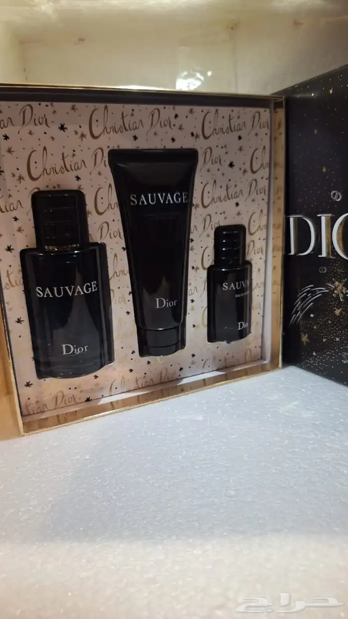 متوفر لدينا اطقم عطوار وادوات تجميل 8