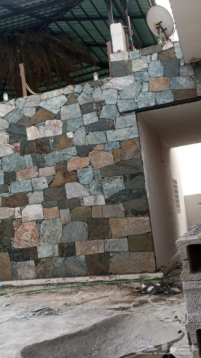 أعمال حجر بجميع انوعها ويوجد منشارحجر طبيعي 1