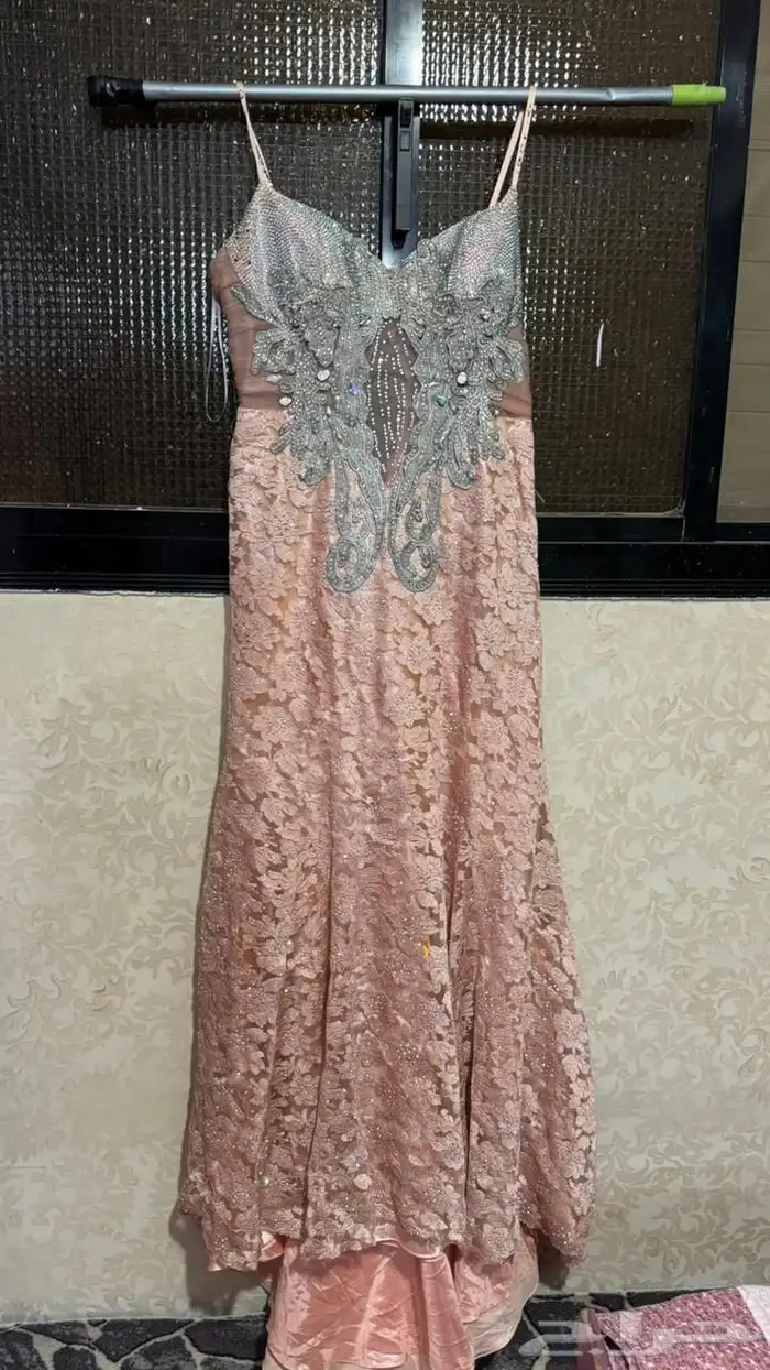 فساتين للبيع 7