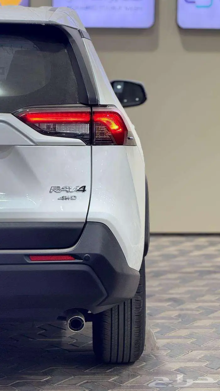 تويوتا راف فور LE استاندر دبل 2025 سعودي 4