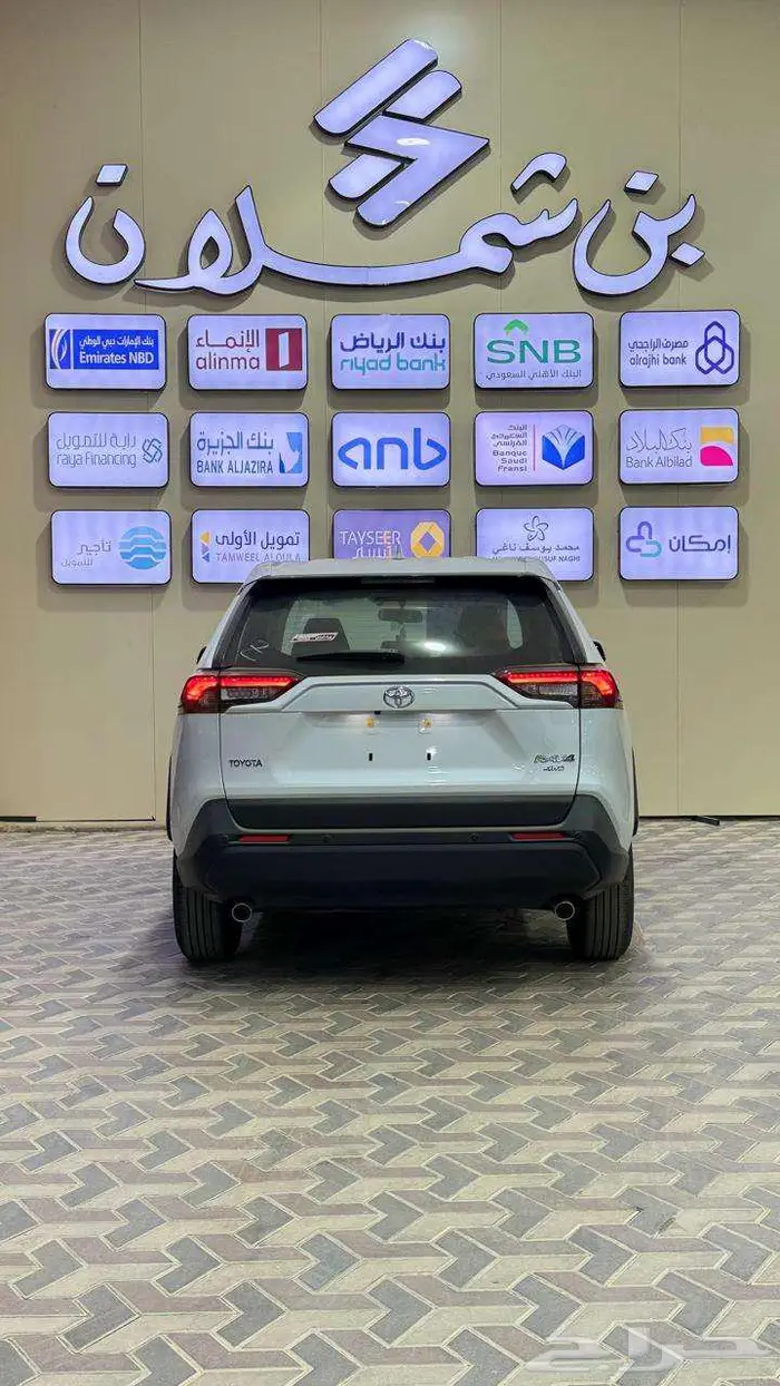 تويوتا راف فور LE استاندر دبل 2025 سعودي 2