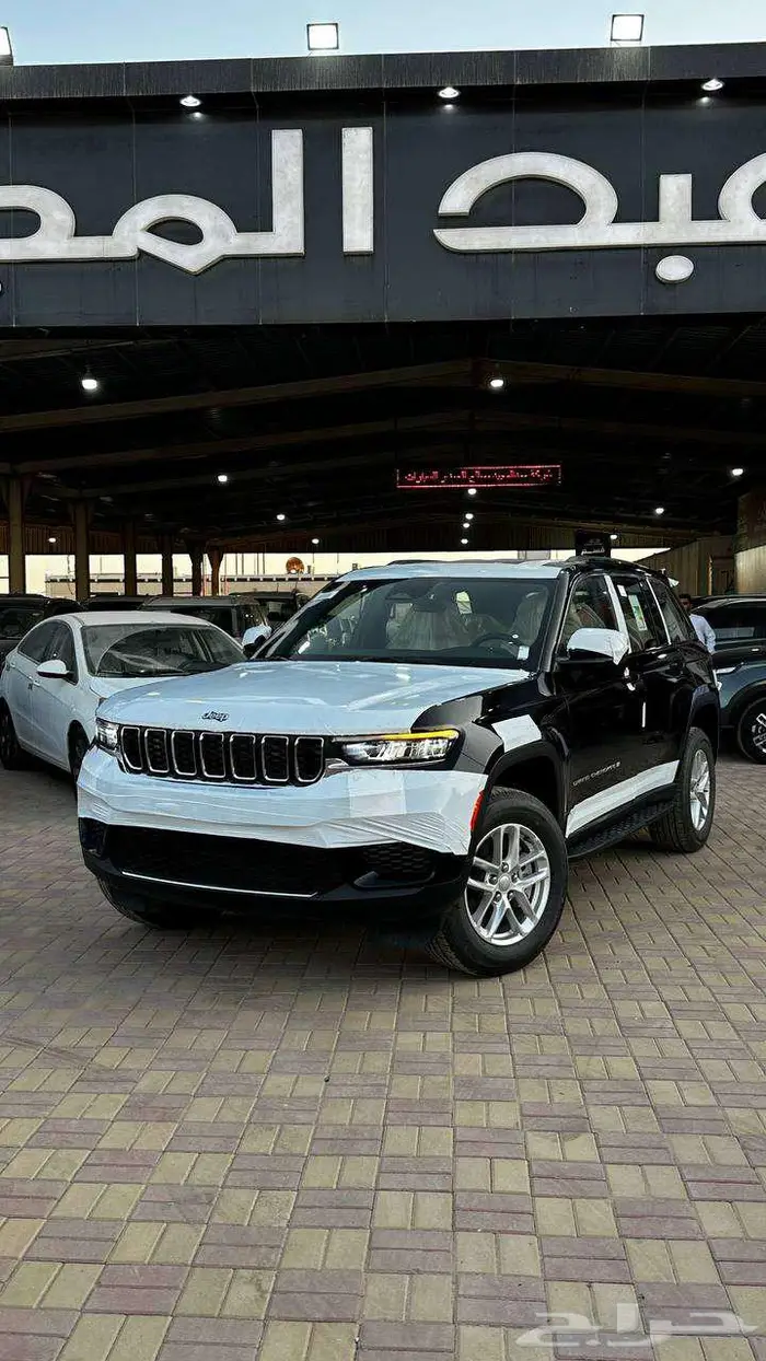 جيب جراند شيروكي لاريدو 2025 اقوي العروض لدي الخضر - الجملة 1