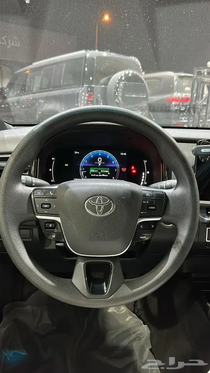 تويوتا كامري E استاندر 2025 بنزين سعودي. عداد 27 الف كيلو 12