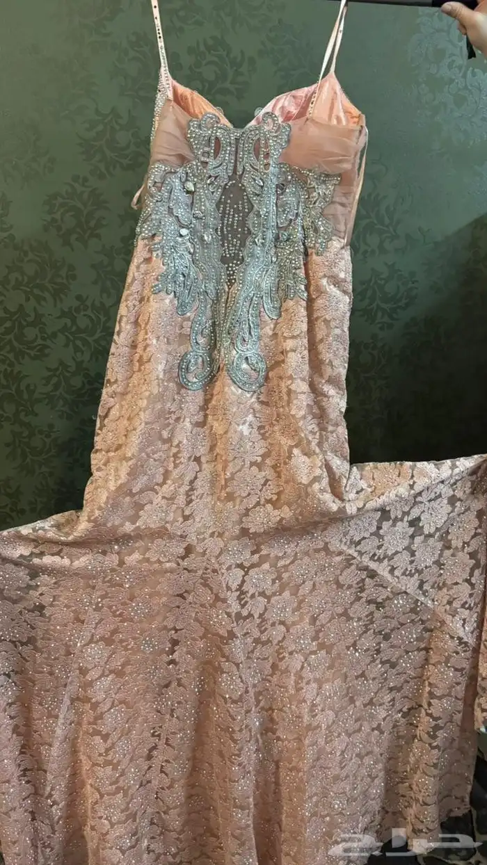فساتين للبيع 9