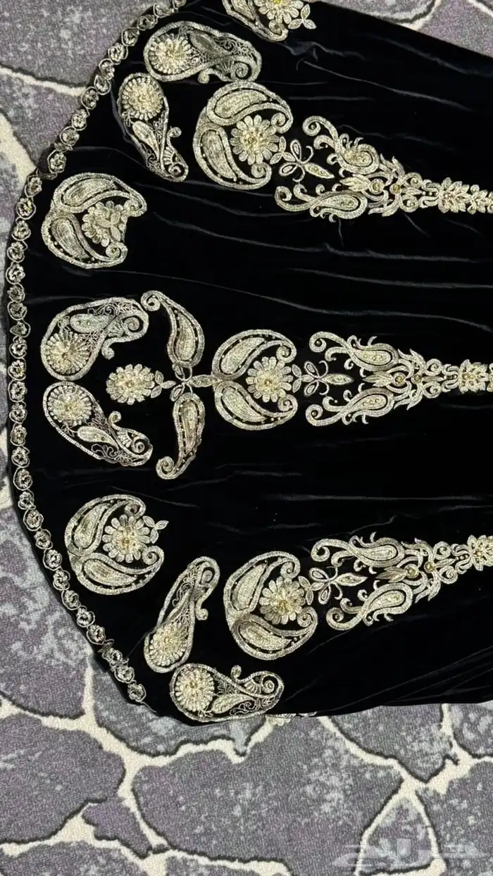 فساتين للبيع 4