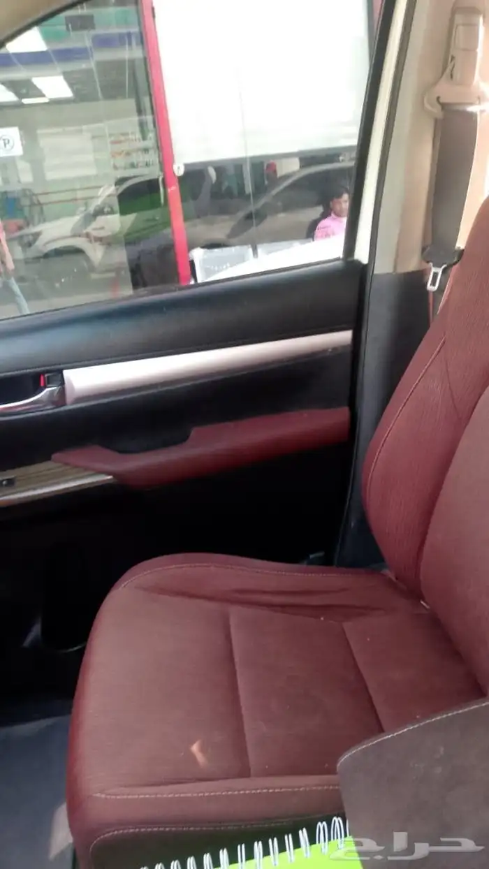 هايلكس 2017 مالك اول موتر نظيف على الشرط ممشاه العداد 400 4