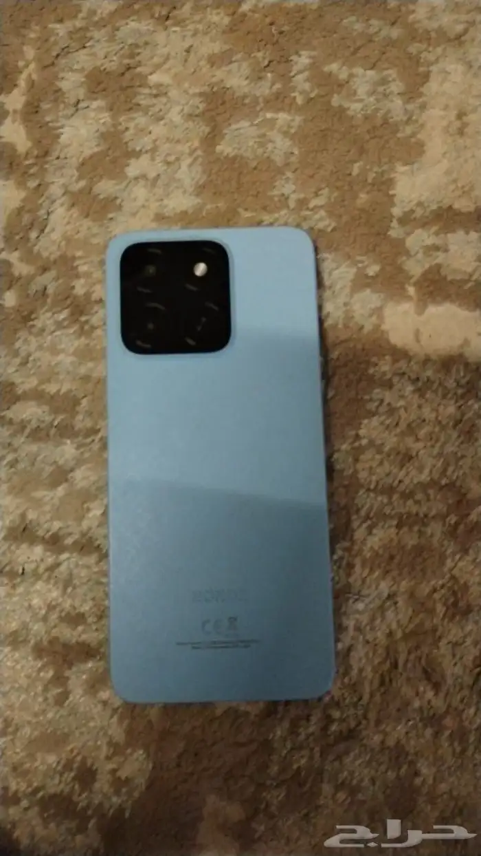 جوال هواوي له شهر معي مافيه شي بس خدش في الشاشه 0