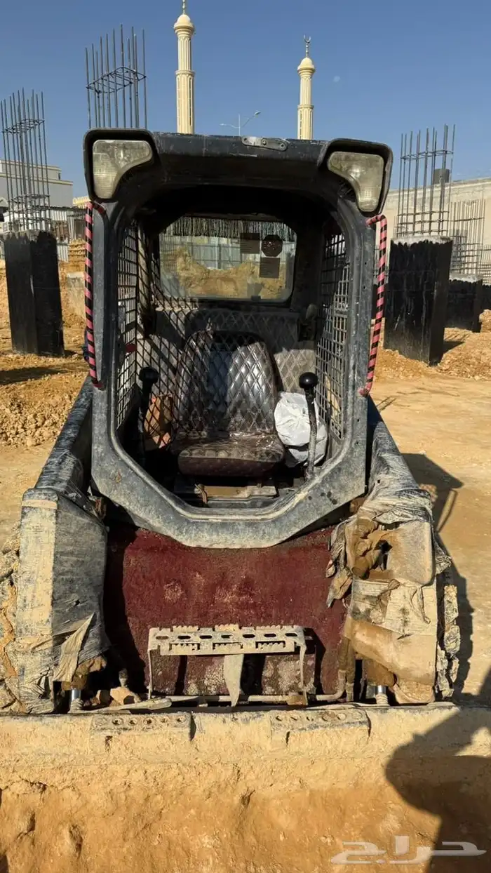 السلام عليكم موجود بوبكات s450 للبيع موديل 2014 الحد 60 4