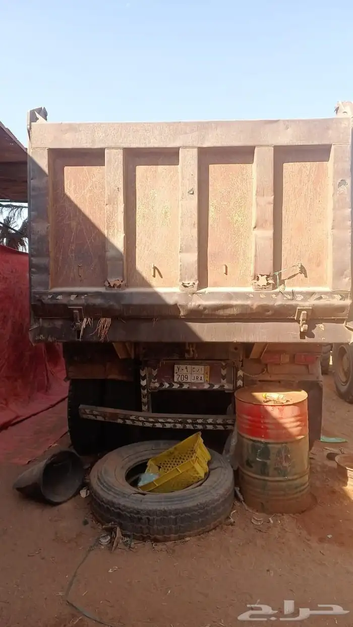 قلاب مان وخزانات ديزل للبيع للمعاينة تواصل واتس اب 1