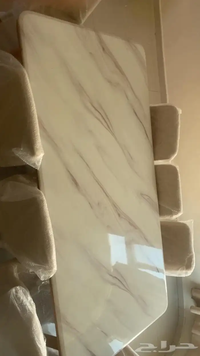 طاولة طعام 0