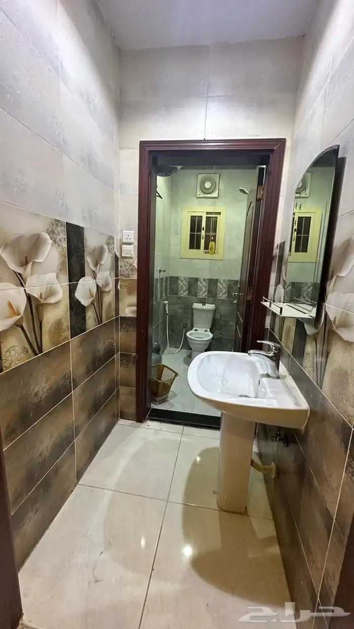 شقة روف 5 غرف وسطح بحي التيسير شهري 6