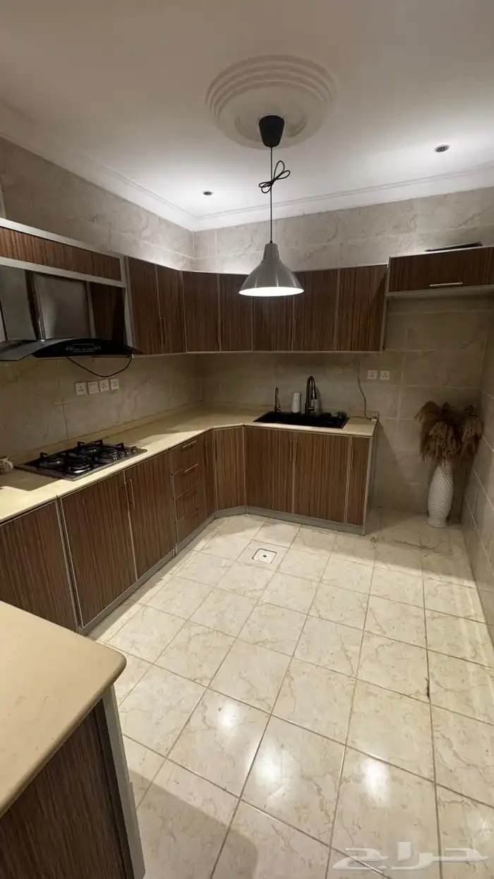 للايجار شقة سكنية من غرفتين حي التيسير 2