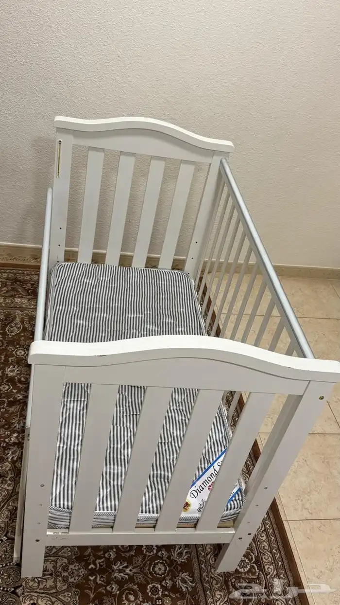 سرير اطفال ابيض الجبيل البلد 0
