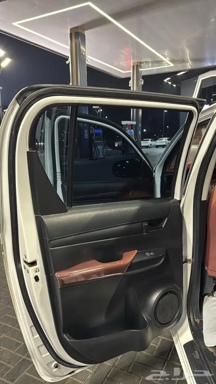 هايلكس 2023 ديزل 13