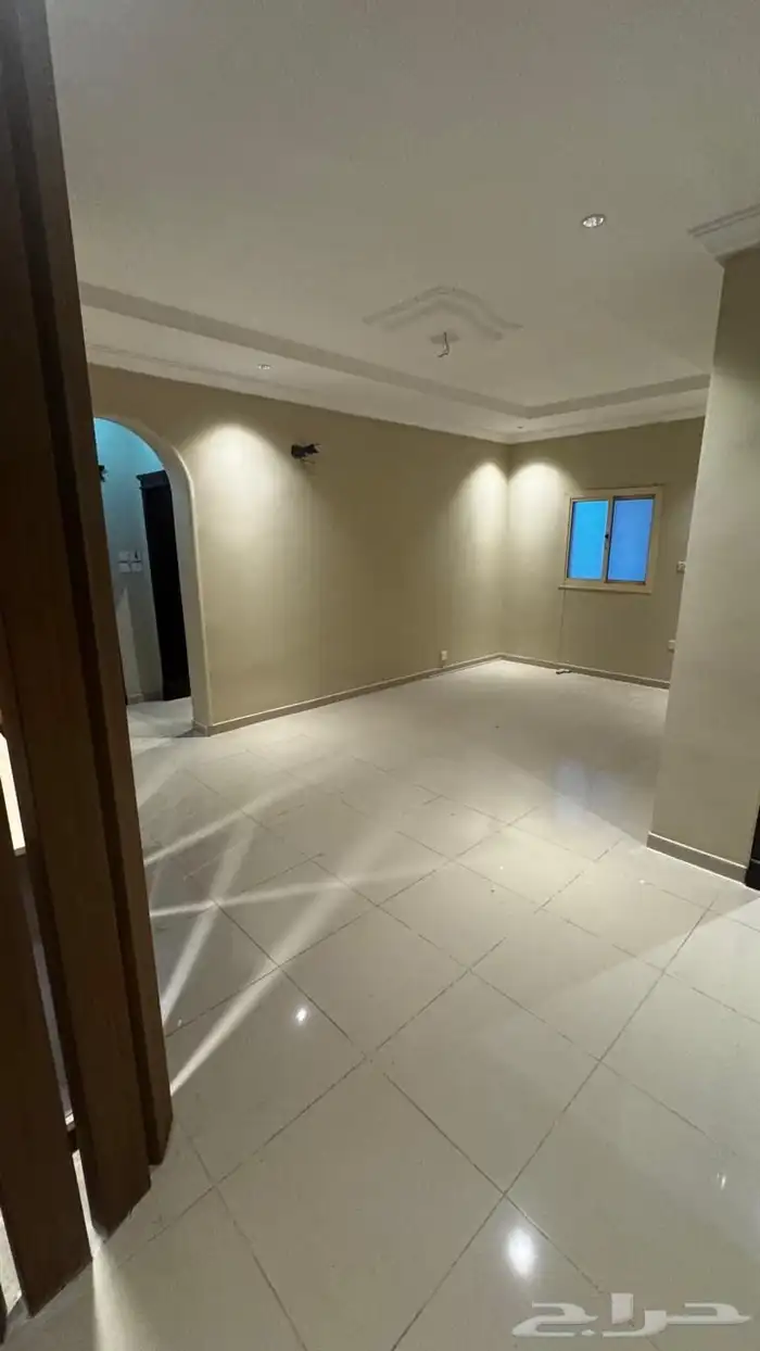 للايجار شقة سكنية من غرفتين حي التيسير 0