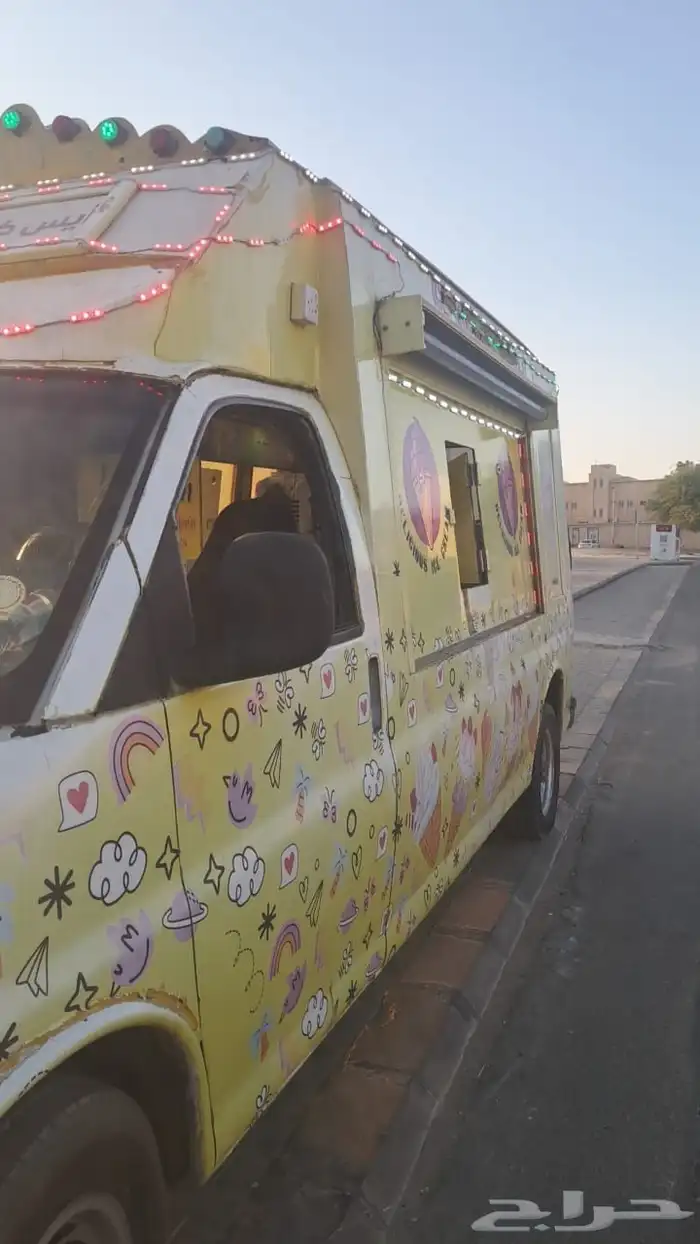 لبيع سياره ايسكريم موديل 2002 0