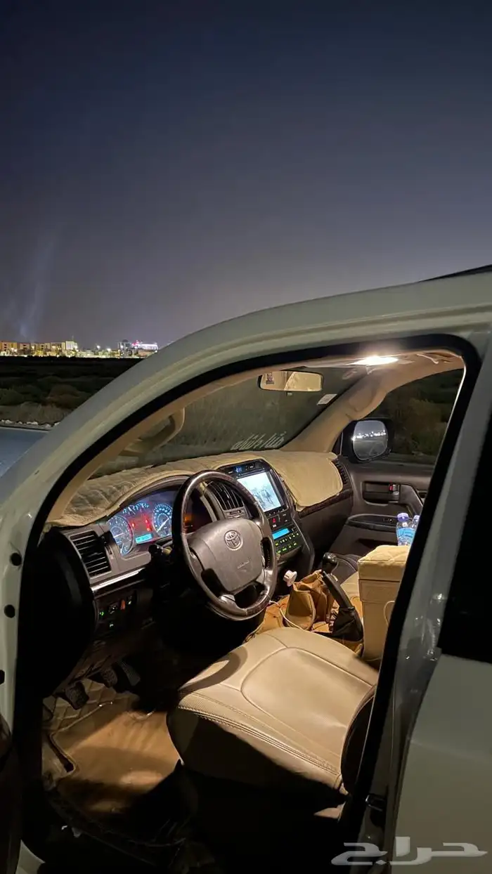 جيب لاندكروزر سبير علاق 2010 V6 قير عادي 2