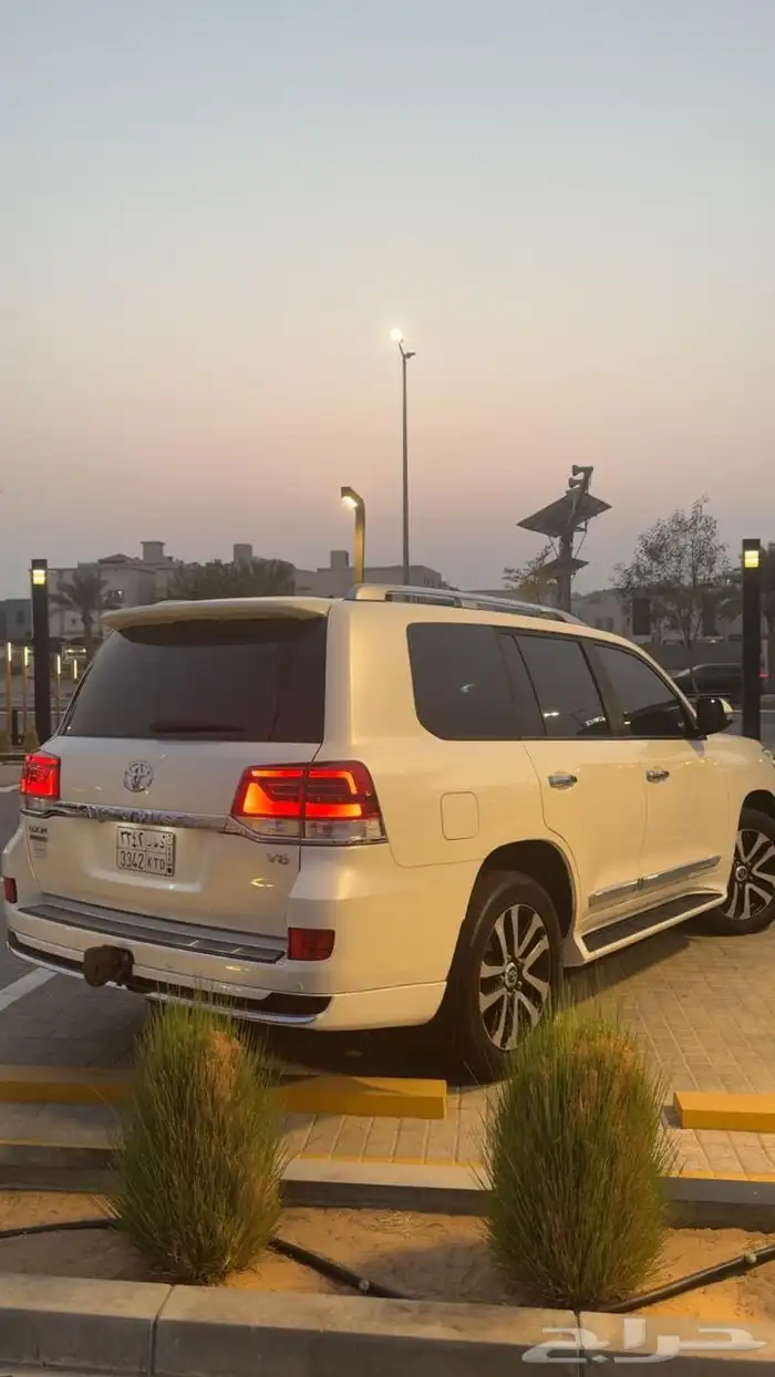للبيع لاند كروزر 2019 قراند تورنق 18