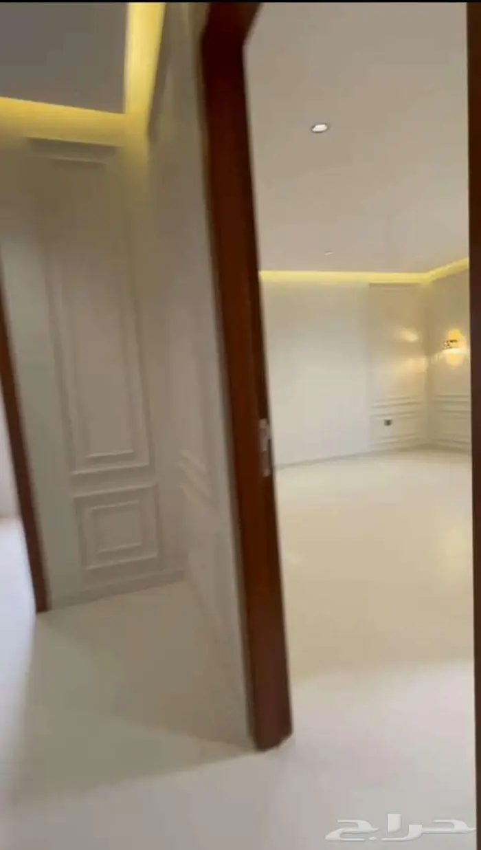 شقة فاخرة للبيع مخطط ولي العهد واحد 2