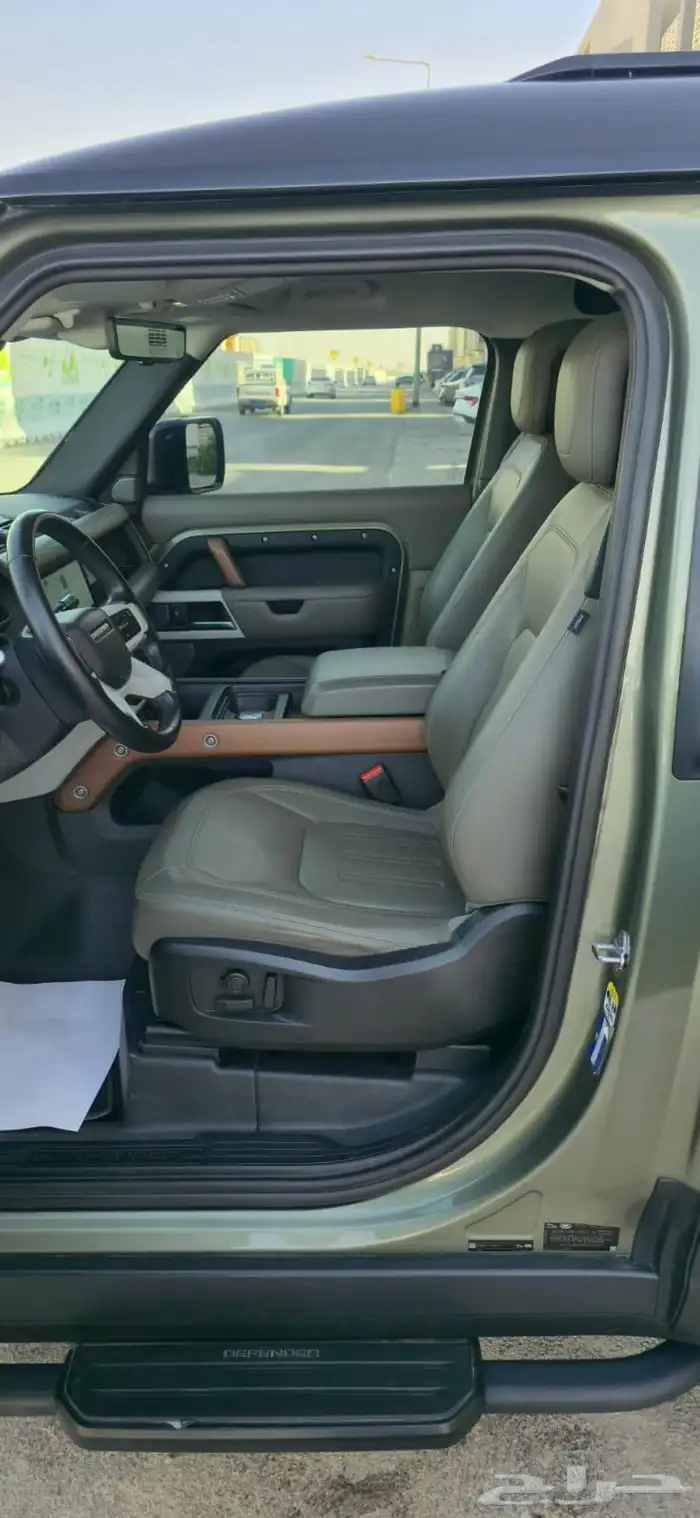 رنج روفر ديفندر 90 HSE 6 سلندر مديل 2021 12