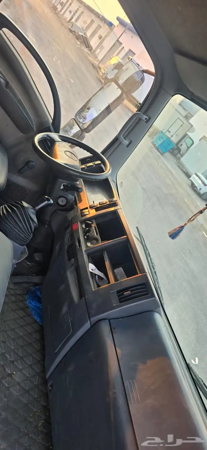 ديناءايسوزو للبيع او البدل بباص تيوتاء ديزل موديل 2017 وفوق 10