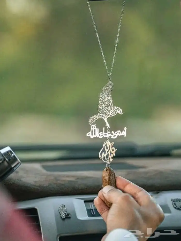 تعليقات سياره اسم وصورة اكريلك تصميم حسب الطلب 2