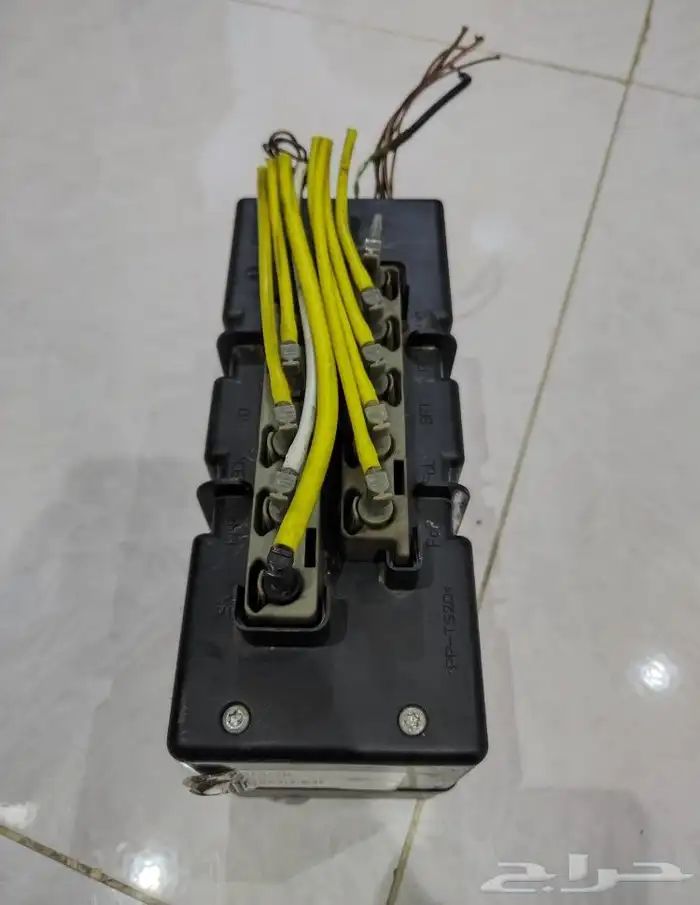 للبيع سنترلوك فياقرا W220 1