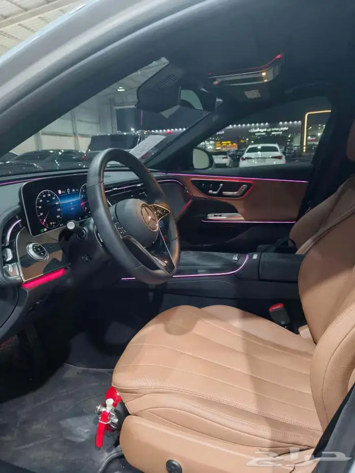 مرسيدس E200 2025 8