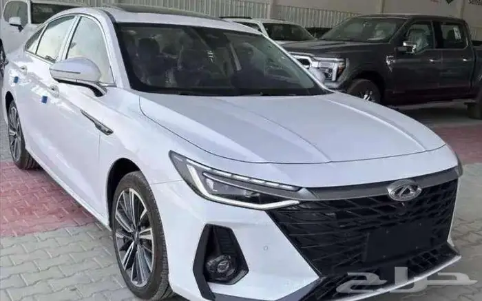 شيري اريزو 8 لاكجيري 1.6 اقل سعر للتقسيط والكاش 0