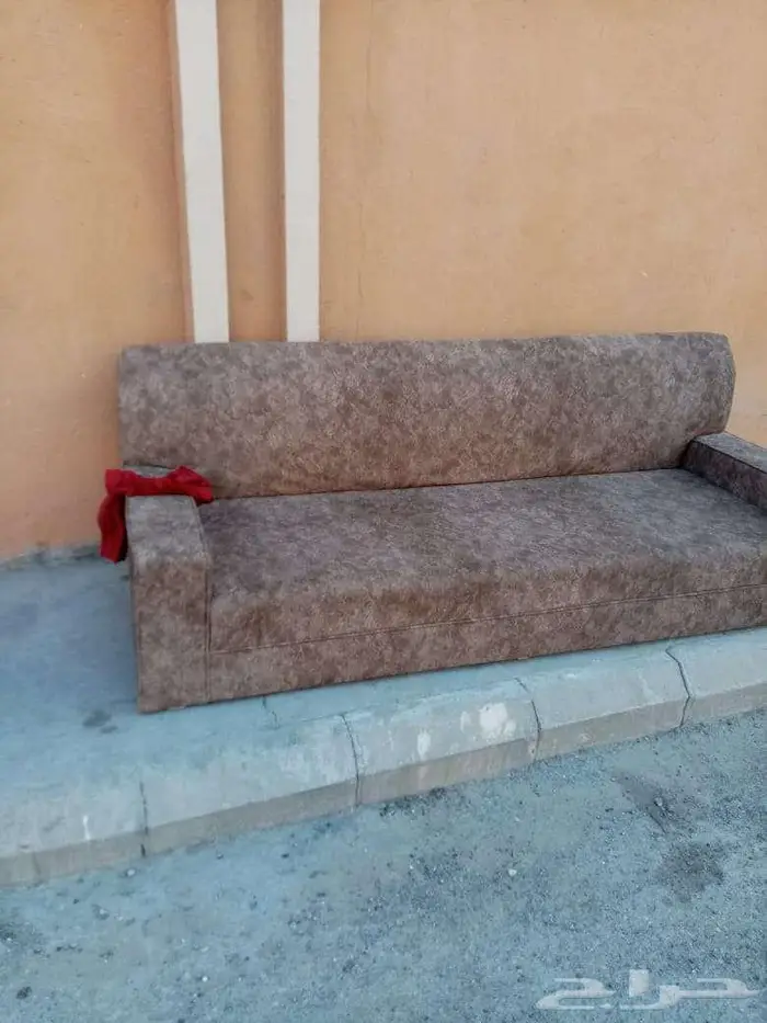 للبيع غسالة ميديا 10 كيلو مع كنبة midea 13