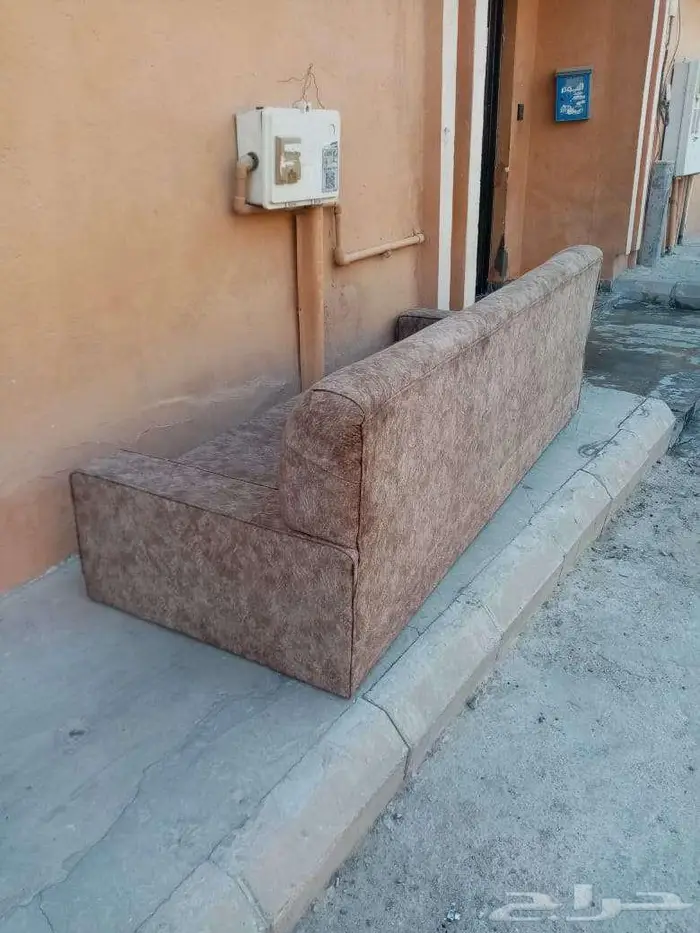 للبيع غسالة ميديا 10 كيلو مع كنبة midea 12