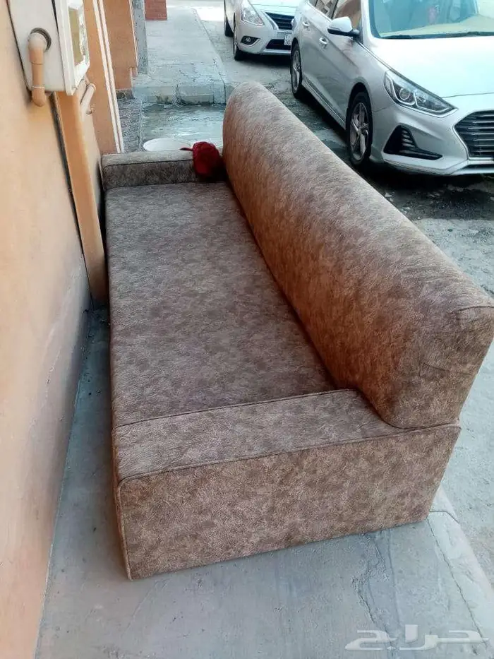 للبيع غسالة ميديا 10 كيلو مع كنبة midea 11