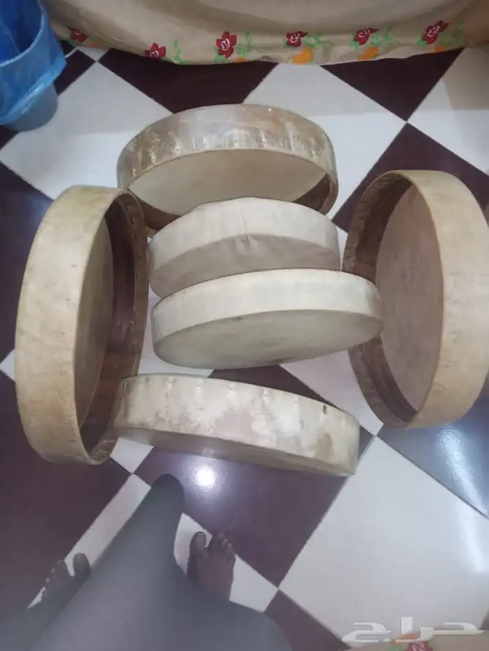 للبيع 6 طيران و2 أزيار و2 سخانات 3