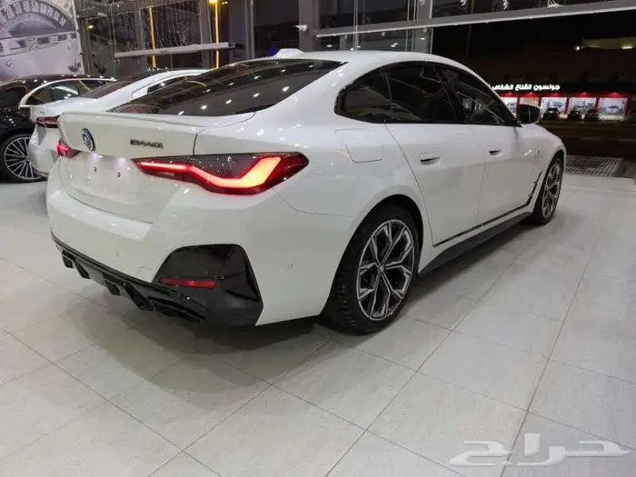 بي ام دبليو - الفئة الرابعة 2024 - 420i M kit 8