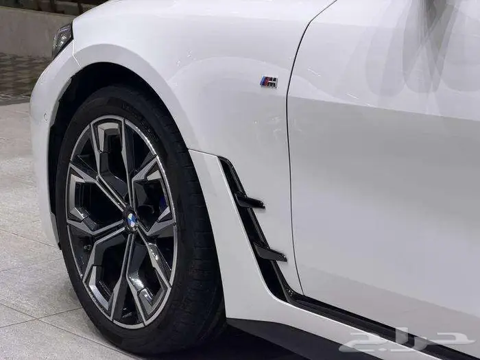 بي ام دبليو - الفئة الرابعة 2024 - 420i M kit 37