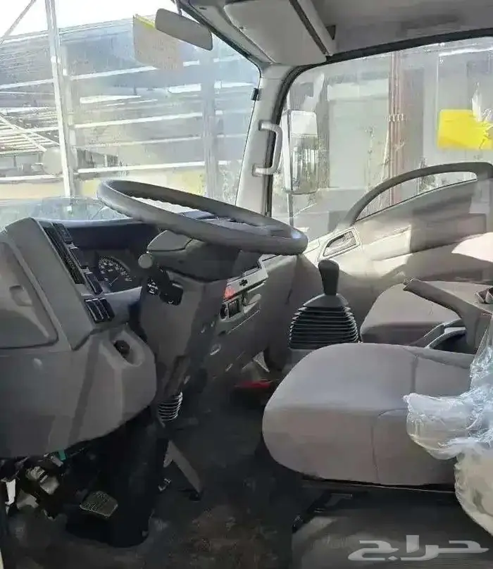 ايسوزو دينا 5 طن NPR شاص قصير 2025 8